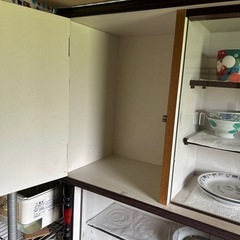 食器棚
の画像