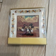 ディズニー　ウエディング　引き出物？　小皿