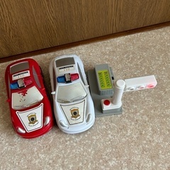 パトカーと信号機
