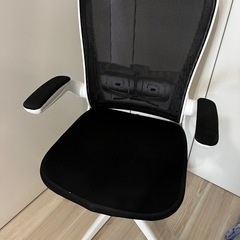 オフィスチェアの画像