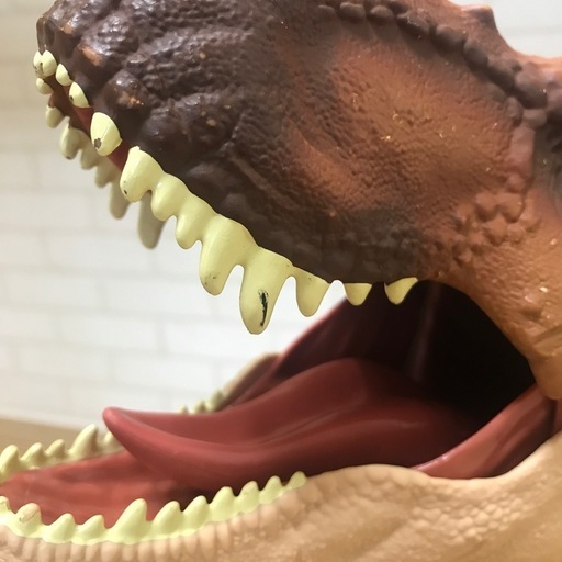マテル　ティラノサウルス