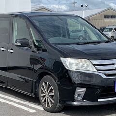 人気のセレナ入りましたよ～！日産　セレナ　ハイウェイスター