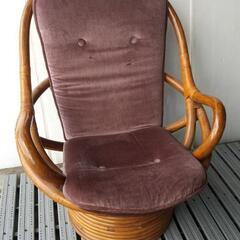 ☆人気の籐家具　回転式１人椅子(重量有り)☆