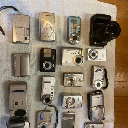 販売 ジャンク品人気メーカーのデジタルカメラ22台セット