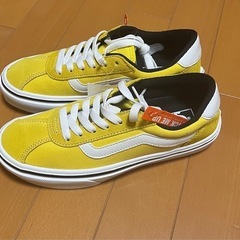 VANS　スニーカー　23.5cm　イエロー　レディースの画像