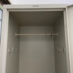 【受付終了】ロッカー　掃除用具入れ　の画像