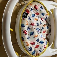 【無料でのお譲り今週まで】西松屋 歩行器の画像