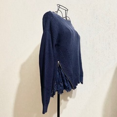 【チラ見せレース】ネイビー×ゴールド/セーター【古着】の画像