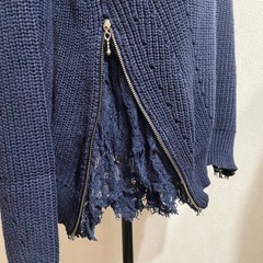 【チラ見せレース】ネイビー×ゴールド/セーター【古着】