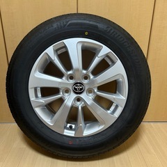 ヤリスクロス新車外し205/65R16 タイヤホイール4本セット