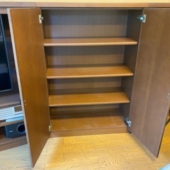 至急！YAMAHA テレビ台　253cm 長さ 47cm 奥行き 125cm 高さの画像