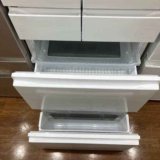 6ドア冷蔵庫　HITACHI R-HW54S 2022年製　143,000円