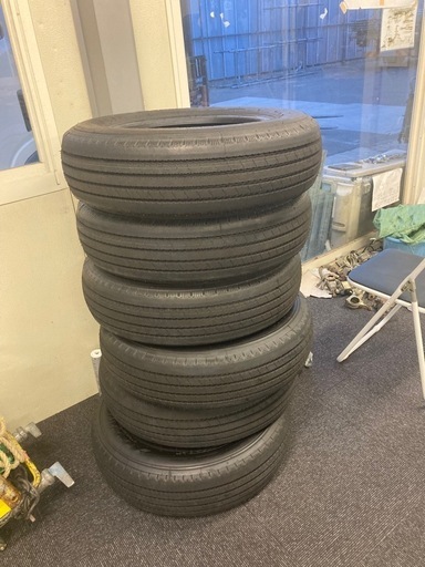 ヨコハマタイヤ205/70R16