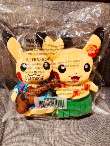 未開封！限定ピカチュウぬいぐるみ