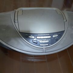 ラジカセ　　Panasonic     RX-ED707