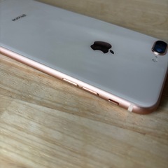 【美品】iPhone 8Plus ゴールド　ジャンク品の画像