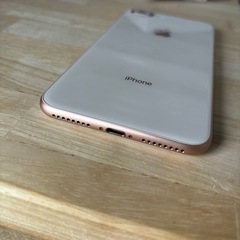 【美品】iPhone 8Plus ゴールド　ジャンク品の画像