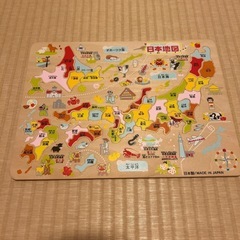 9月13日までの出品❤︎
絵も可愛い！木製⭐︎日本地図！