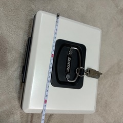 手提げ金庫の画像