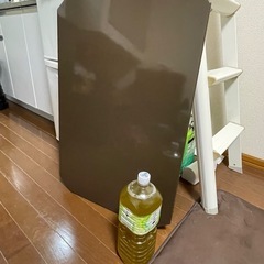 折り畳みテーブル