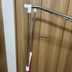 ハンガーラックの画像