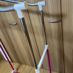 ハンガーラックの画像