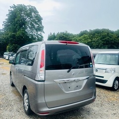 日産セレナ 平成23年車　 距離: 70,400KM の画像