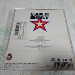 □　EXILE ENTERTAINMENT BEST EXILE　　「BEST ALBUM３枚リリース」の第２弾。第１章楽曲のパワーアップしたNew TrackをバックにATSUSHI & TAKAHIROで録りなおしたEXILEならではのハイクオリティなDance Tuneが満載！！ の画像