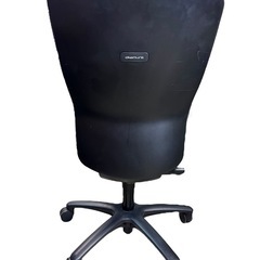 NO.1727 【在庫1脚】オカムラ オフィスチェア JOIFA308 肘掛け無し 黒 オフィス用家具 椅子 中古の画像
