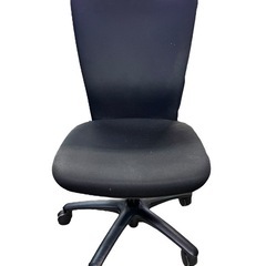 NO.1727 【在庫1脚】オカムラ オフィスチェア JOIFA308 肘掛け無し 黒 オフィス用家具 椅子 中古の画像