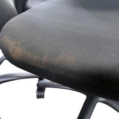 NO.1727 【在庫1脚】オカムラ オフィスチェア JOIFA308 肘掛け無し 黒 オフィス用家具 椅子 中古の画像