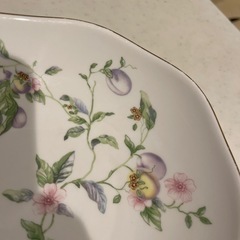 WEDGWOOD スウィートプラムオーバルディッシュ お皿 プレートの画像