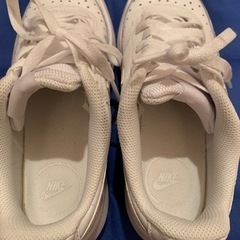 NIKE レディース　23.5の画像