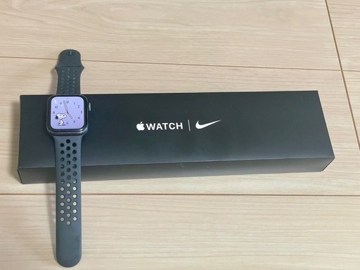 Apple Watch SE　44mm NIKEモデル