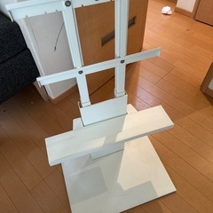 TV台　壁ぴったり