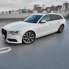 アウディ　A6 アバント クアトロ