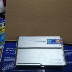 オリンパス防水カメラ OLYMPUS μ 1050SW シルバー中古品
