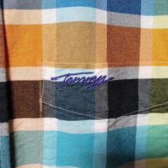 トミーヒルフィガーの半袖シャツメンズSの画像