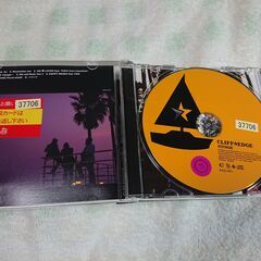 □　VOYAGE  CLIFF EDGE 　　2MC＋1DJによるヒップホップ・ユニット、｀CLIFF EDGE｀がミニ・アルバムをリリース！！｀AJ＝秋元順子｀を迎えたラブ・バラード「終わりなき旅」をはじめ、moumoonのYUKA、Foxxi misQのCHiEなど、人気アーティストが参加したバラエティに富んだナンバーの画像