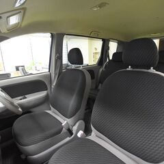 【売約済】H22年式トヨタシエンタXリミテッド　両側スライド・片側電動　キーレスエントリー　電動格納ミラー　３列シート　ＣＶＴ　ＣＤ　ＵＳＢ　衝突安全ボディ　ＡＢＳ　エアコン　パワーステアリング　パワーウィンドウ　運転席エアバッグ　走行７４００ｋｍの画像