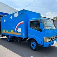 ★トラックで製作した移動理美容車です！
