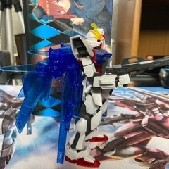 ビルドストライクガンダムソリッドクリアバージョン 組立済みの画像