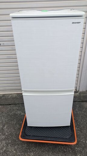 SHARP シャープ 2ドア ノンフロン冷凍冷蔵庫 137L つけかえどっちもドア SJ-D14F-W 2020年製①