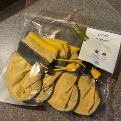 ペット用品　レインブーツ　ペット　くつ　3COINS スリコ