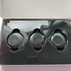 ♥️新品未使用♥️EMS 腹筋ベルト ジェルシート不要 6種類モード 三つのコントローラー 19段階強度 腹筋マシン 筋トレ 二つ腕ベルト付き 腹筋トレーニング 足 腕 多部位対応 筋トレ器具 USB充電 液晶表示 延長ベルト追加 筋肉刺激 男女兼用 日本語取扱説明書付属の画像