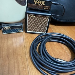 中古品　Fenderジャズベース　ストラップ、ケース、ミニアンプ付きの画像