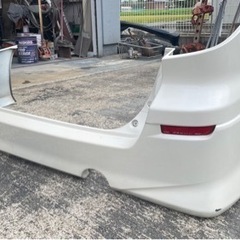 10アルファード  リヤバンパー　パールの画像
