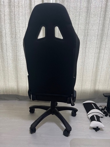 美品　AKレーシング　wolf ウルフ　ホワイト 白　座面カバー付 