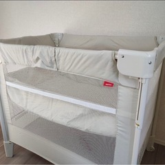 アップリカ　ココネルエアー　ベビーベッドの画像