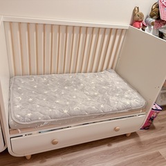 IKEA MYLLRA ミルラベビーベッドマットレス付き